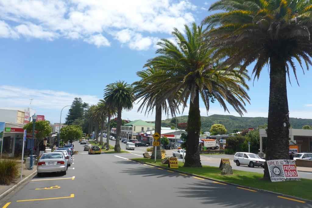 Ocean View Raglan Bed & Breakfast Exteriör bild