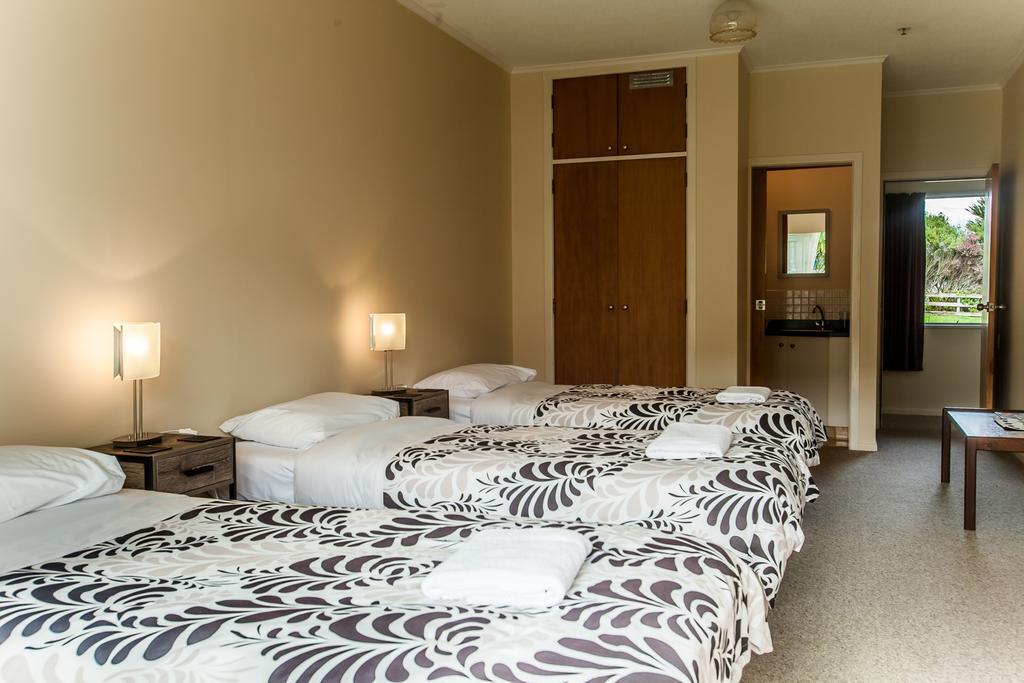 Ocean View Raglan Bed & Breakfast Exteriör bild