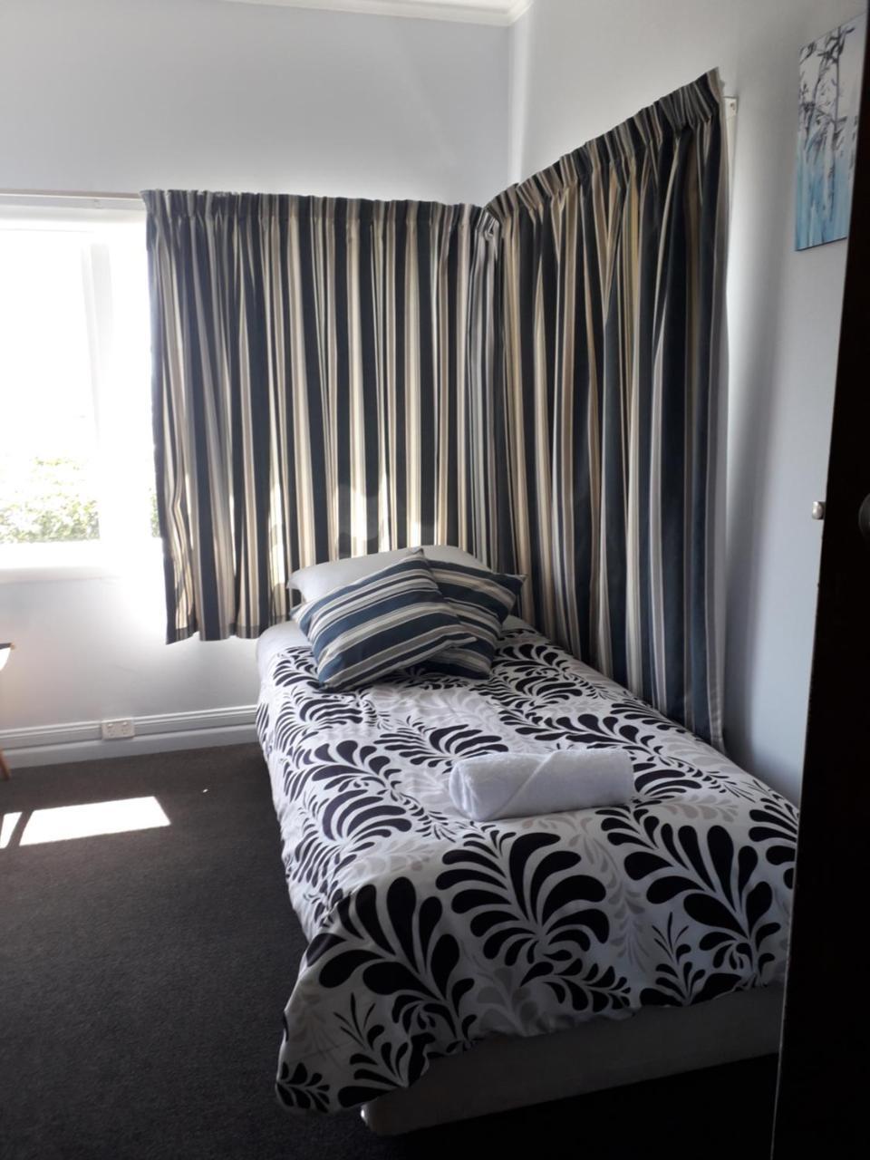 Ocean View Raglan Bed & Breakfast Exteriör bild